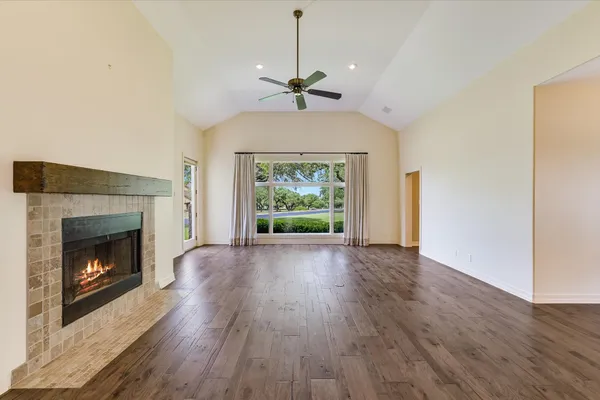 $679,000 | 2300 Founders Circle, Spicewood, TX 78669