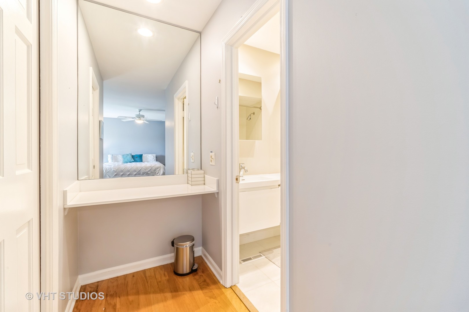 3885 Mission Hills Road, Unit U4D Northbrook, IL 60062 - Photo 18 of 29 Gallery Image 18
