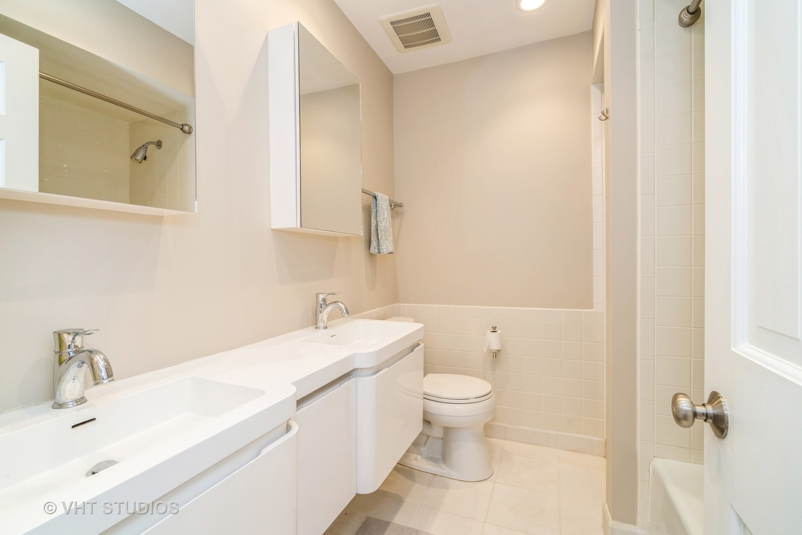 3885 Mission Hills Road, Unit U4D Northbrook, IL 60062 - Photo 19 of 29 Gallery Image 19