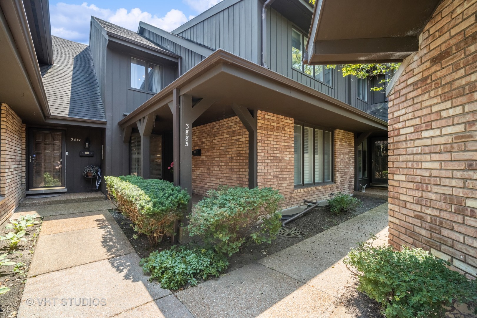 3885 Mission Hills Road, Unit U4D Northbrook, IL 60062 - Photo 2 of 29 Gallery Image 2