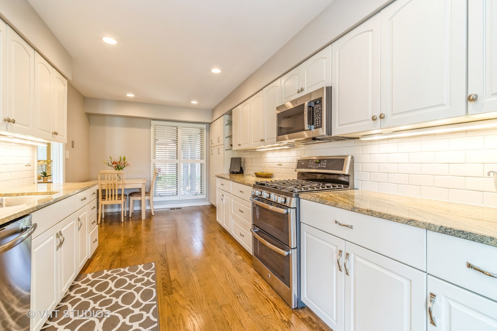 3885 Mission Hills Road, Unit U4D Northbrook, IL 60062 - Photo 6 of 29 Gallery Image 6