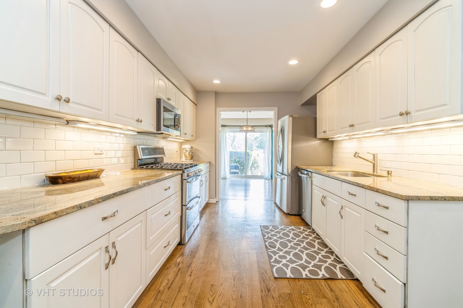 3885 Mission Hills Road, Unit U4D Northbrook, IL 60062 - Photo 7 of 29 Gallery Image 7