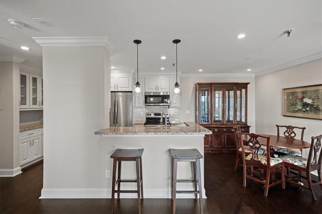 300 Johnson Ferry Road, Unit B810 Atlanta, GA 30328 - Photo 5 of 28