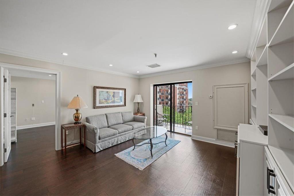 300 Johnson Ferry Road, Unit B810 Atlanta, GA 30328 - Photo 6 of 28