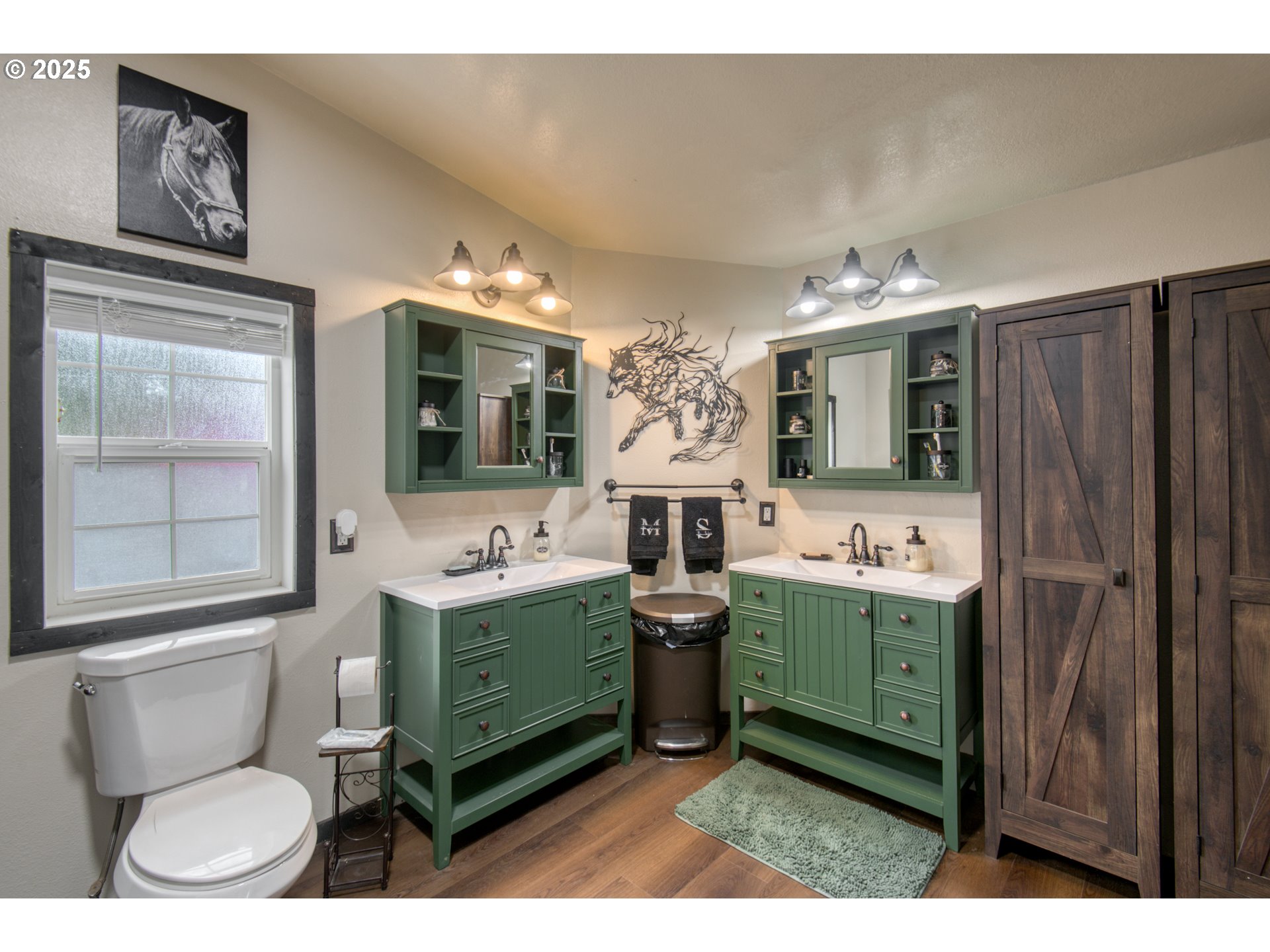 34241 Southeast Colorado Road Sandy, OR 97055 - Photo 11 of 37 a bathroom with a toilet sink and mirror