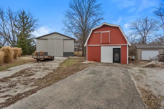 $515,000 | 401 A County Road 2500 North, Mahomet, IL 61853