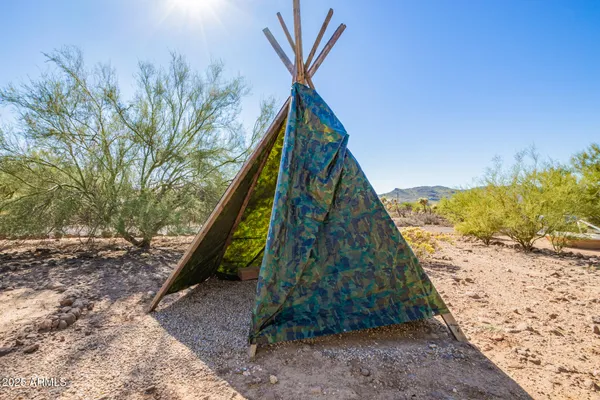 $1,199,000 | 44421 North 18th Street, New River, AZ 85087