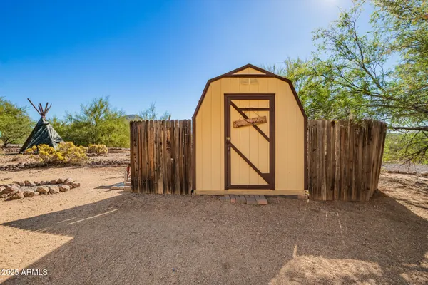 $1,199,000 | 44421 North 18th Street, New River, AZ 85087