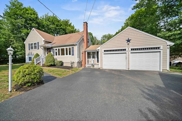 $750,000 | 590 Liberty Street, Braintree, MA 02184