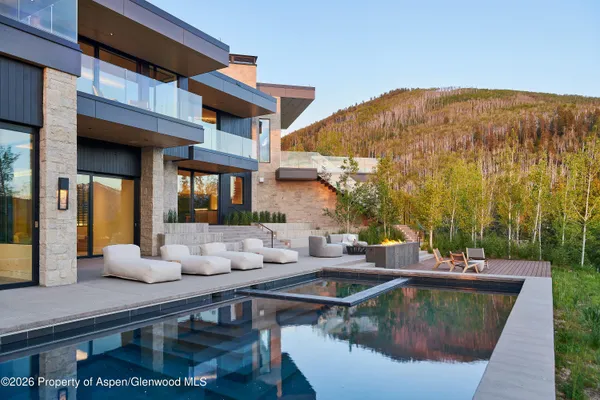 $67,900,000 | 401 Carroll Drive, Aspen, CO 81612