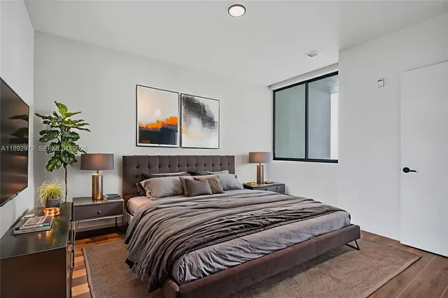 $1,032,666 | 525 Northeast 61st Street, Miami, FL 33137