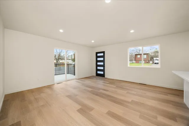 $350,000 | 327 North Bannen Road, Spokane Valley, WA 99216