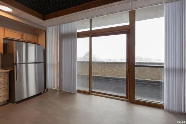 $1,100 | 509 9th Street, Unit 304, De Witt, IA 52742