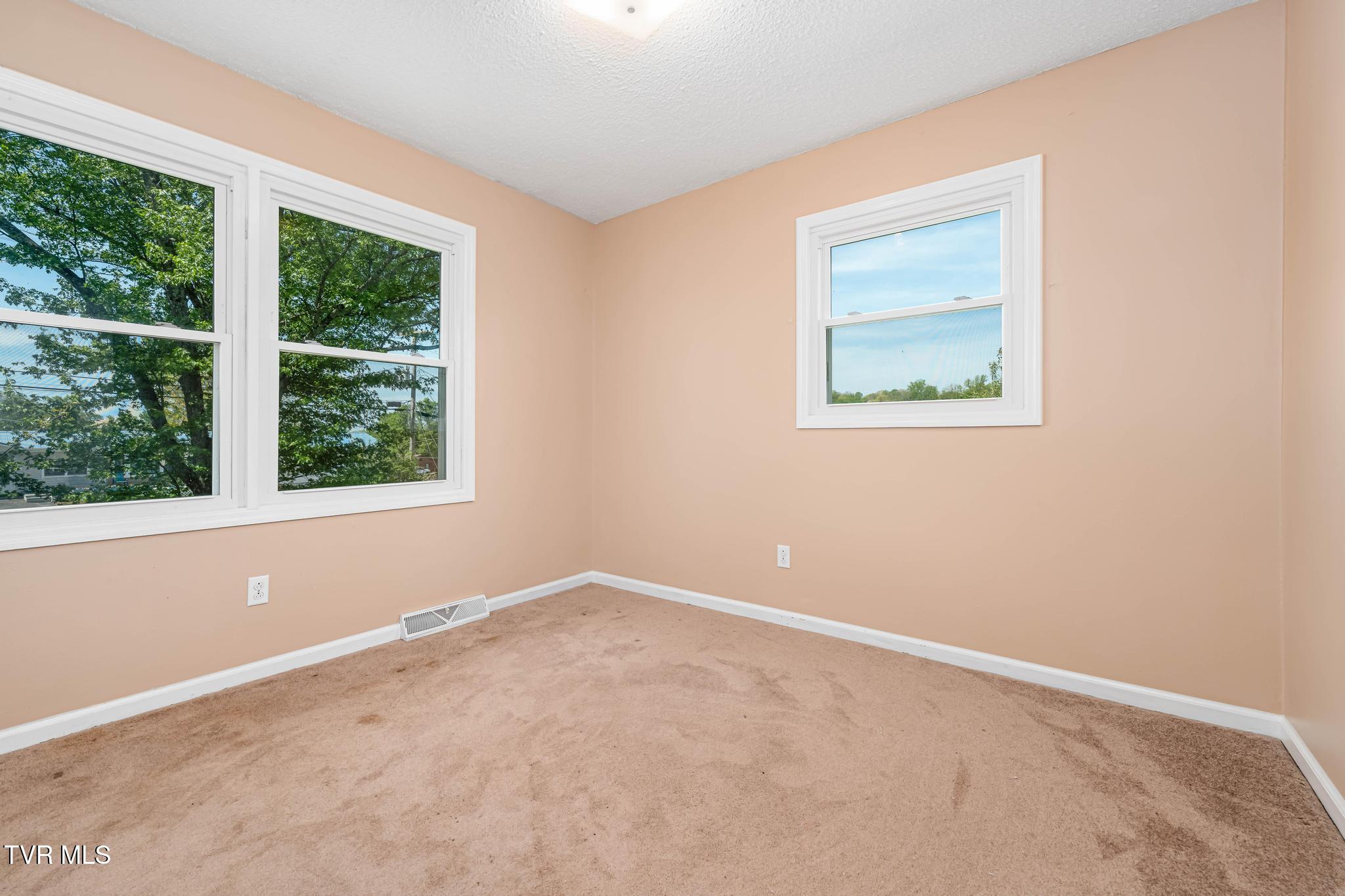 126 Charlem Hills Road Jonesborough, TN 37659 - Photo 20 of 51 126 Charlem Hills Road (42 of 51)