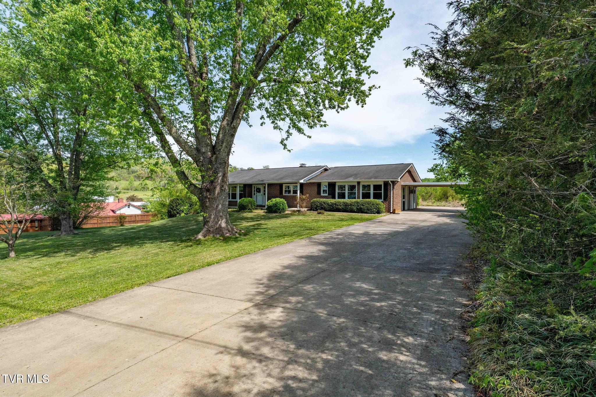 126 Charlem Hills Road Jonesborough, TN 37659 - Photo 2 of 51 126 Charlem Hills Road (1 of 51)