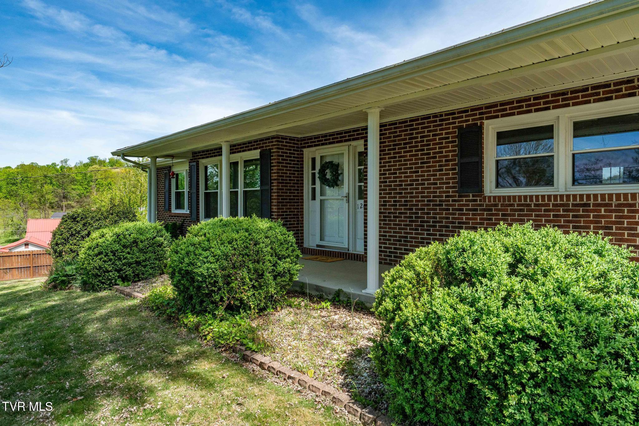 126 Charlem Hills Road Jonesborough, TN 37659 - Photo 3 of 51 126 Charlem Hills Road (6 of 51)