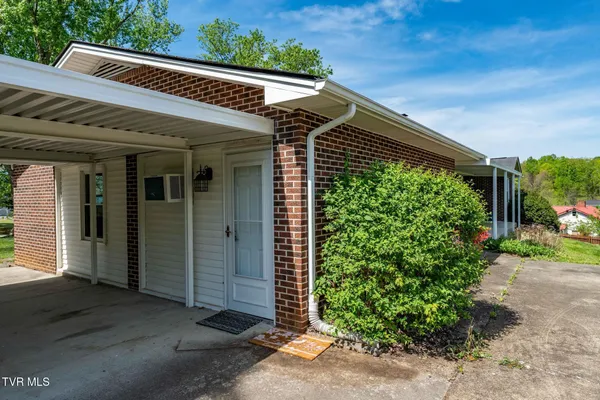 $1,950 | 126 Charlem Hills Road, Jonesborough, TN 37659