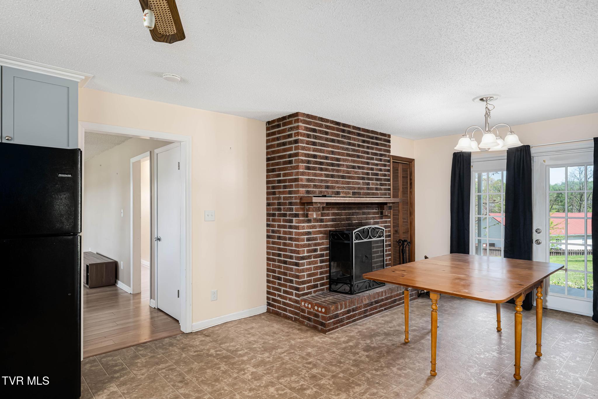 126 Charlem Hills Road Jonesborough, TN 37659 - Photo 10 of 51 126 Charlem Hills Road (32 of 51)