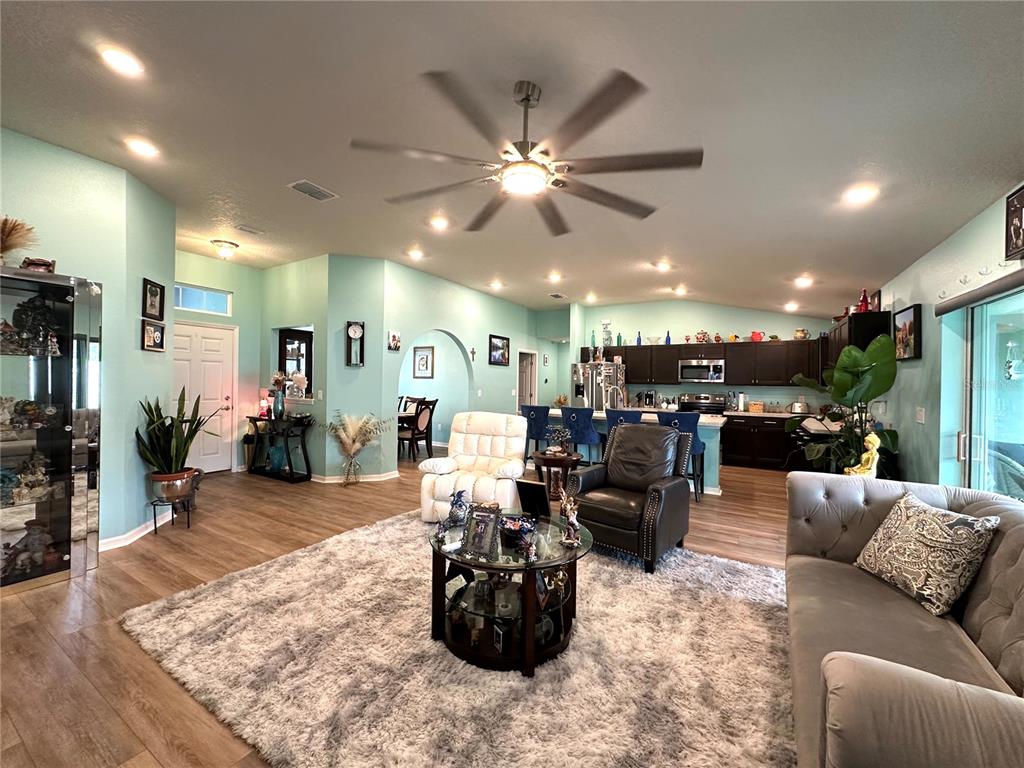 15329 Southwest 65th Ter Road Ocala, FL 34473 - Photo 2 of 28