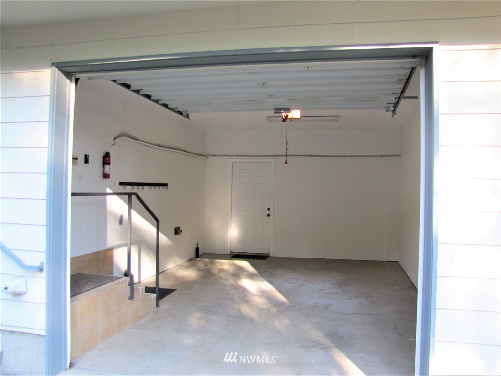 226 Guy Kelly Road Port Angeles, WA 98362 - Photo 30 of 40 a view of an empty room