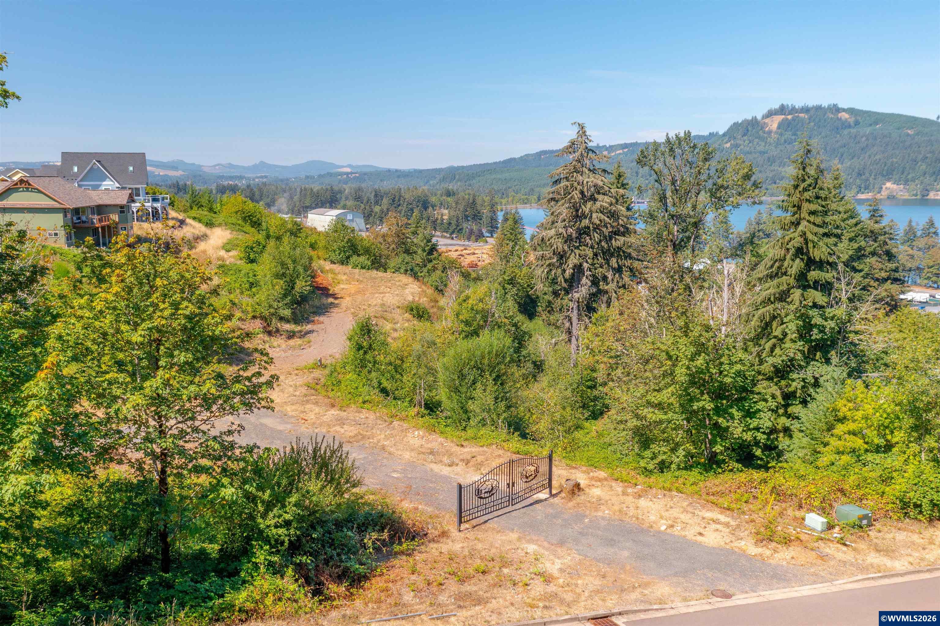 6332 Lakepointe Street Foster, OR 97345 - Photo 4 of 17