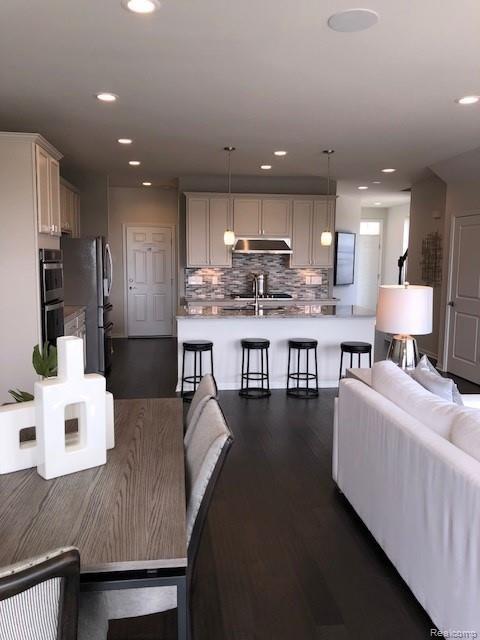 22470 Woodbridge Lane, Unit 28 Novi, MI 48375 - Photo 3 of 13