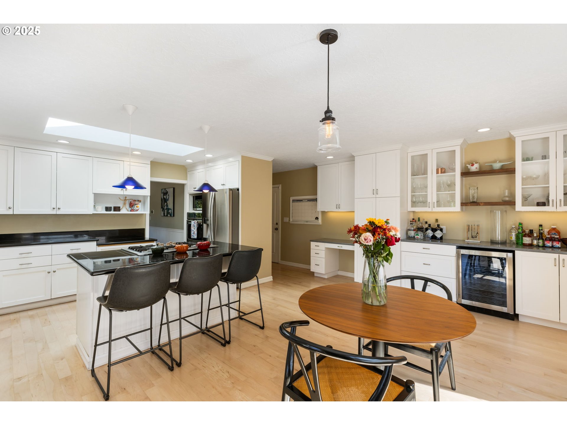 6025 Southwest Spruce Avenue Beaverton, OR 97005 - Photo 12 of 46