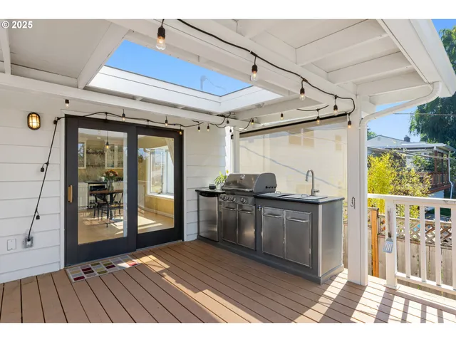 $969,000 | 6025 Southwest Spruce Avenue, Beaverton, OR 97005