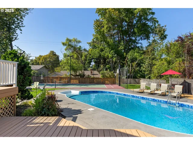 $969,000 | 6025 Southwest Spruce Avenue, Beaverton, OR 97005