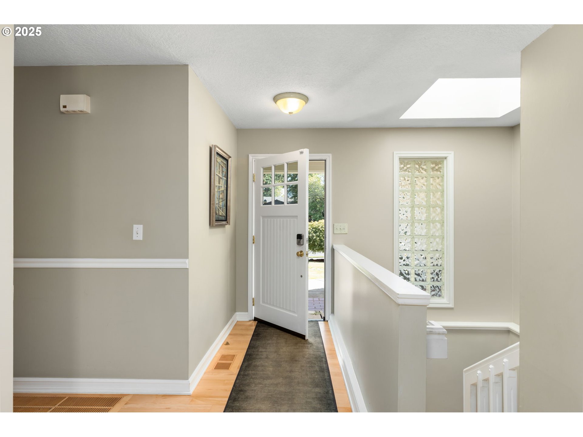 6025 Southwest Spruce Avenue Beaverton, OR 97005 - Photo 5 of 46