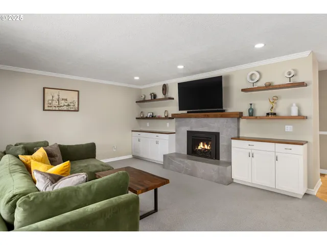 $969,000 | 6025 Southwest Spruce Avenue, Beaverton, OR 97005