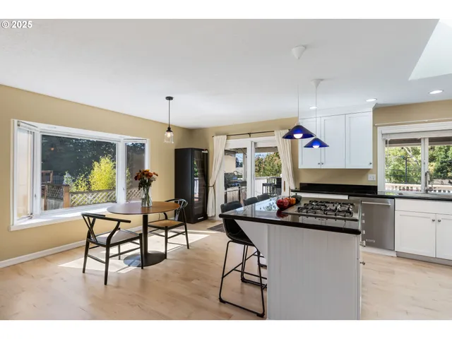 $969,000 | 6025 Southwest Spruce Avenue, Beaverton, OR 97005