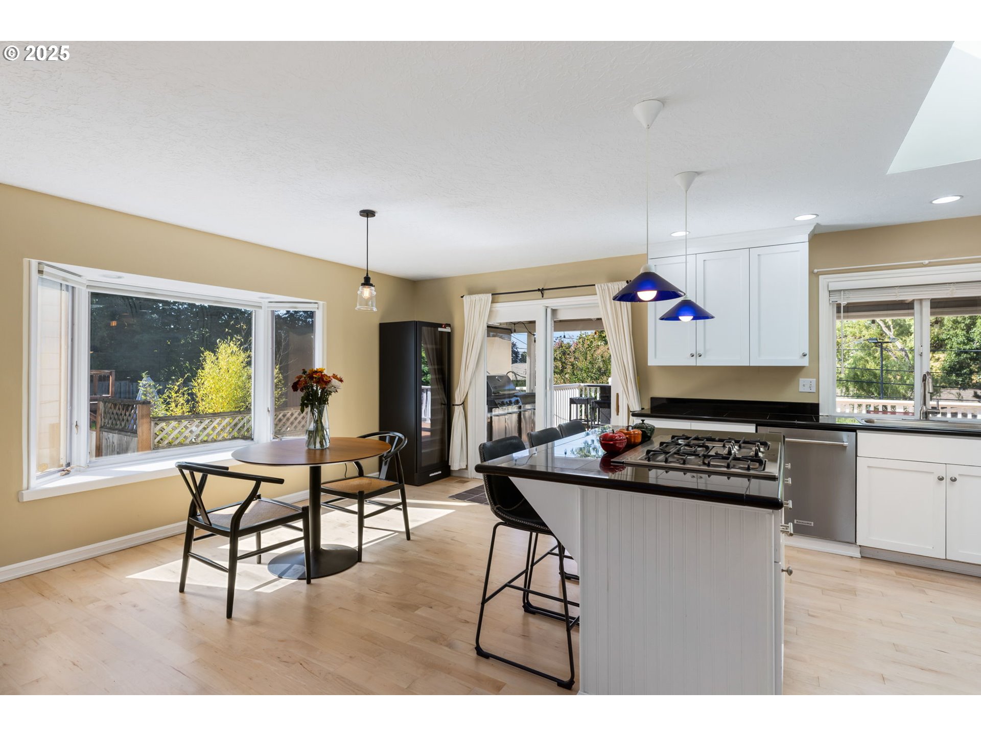 6025 Southwest Spruce Avenue Beaverton, OR 97005 - Photo 10 of 46