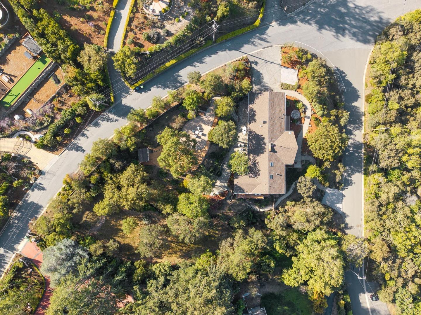 199 Brookwood Road Woodside, CA 94062 - Photo 2 of 40
