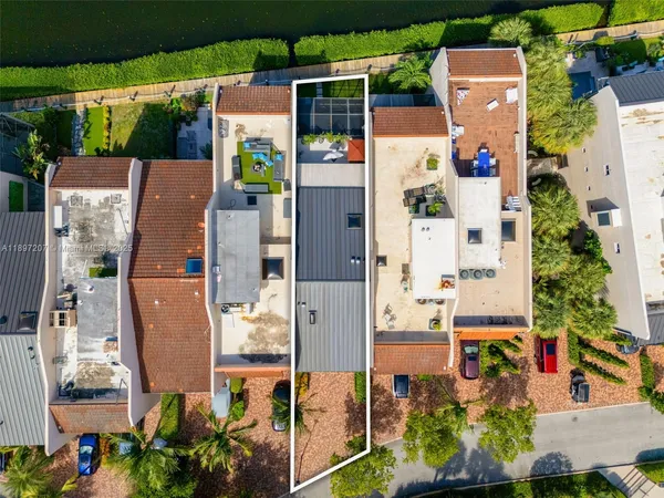 $7,700 | 6124 Paradise Point Drive, Unit 6124, Palmetto Bay, FL 33157