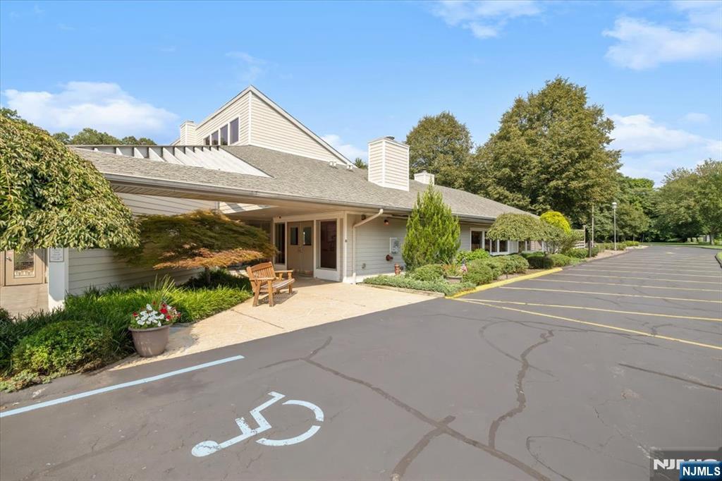 594 Glasmere Road Mahwah, NJ 07430 - Photo 36 of 48 Gallery Image 36