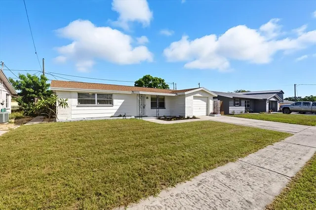 $225,000 | 5729 Mosaic Drive, Holiday, FL 34690