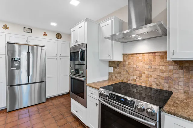 $2,350,000 | 270 Harrison Point, Lexington, SC 29072