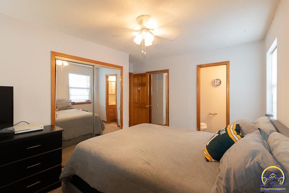 4032 Southwest 34th Street Topeka, KS 66614 - Photo 25 of 28