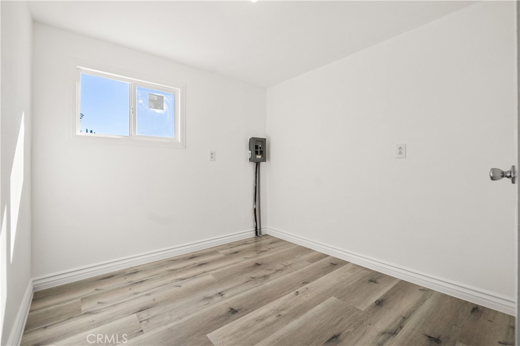 3319 Avalon Street, Unit 78 Riverside, CA 92509 - Photo 22 of 25 BONUS ROOM: 3RD BEDROOM OR OFFICE