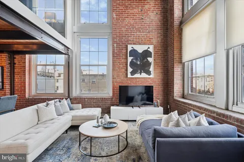 $599,000 | 1101 Washington Avenue, Unit 306, Philadelphia, PA 19147