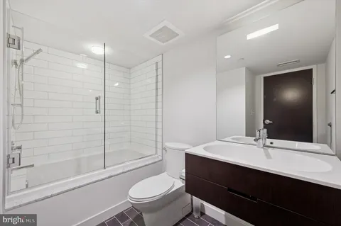 $599,000 | 1101 Washington Avenue, Unit 306, Philadelphia, PA 19147