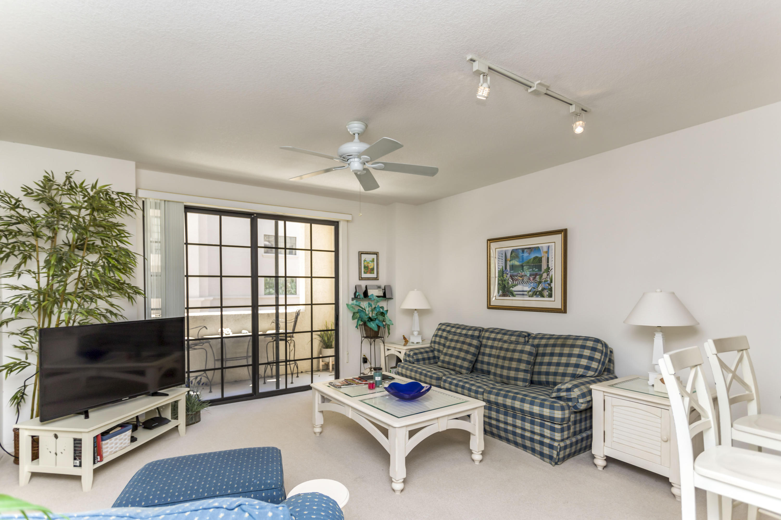 233 South Federal Highway, Unit 302 Boca Raton, FL 33432 - Photo 2 of 36 04
