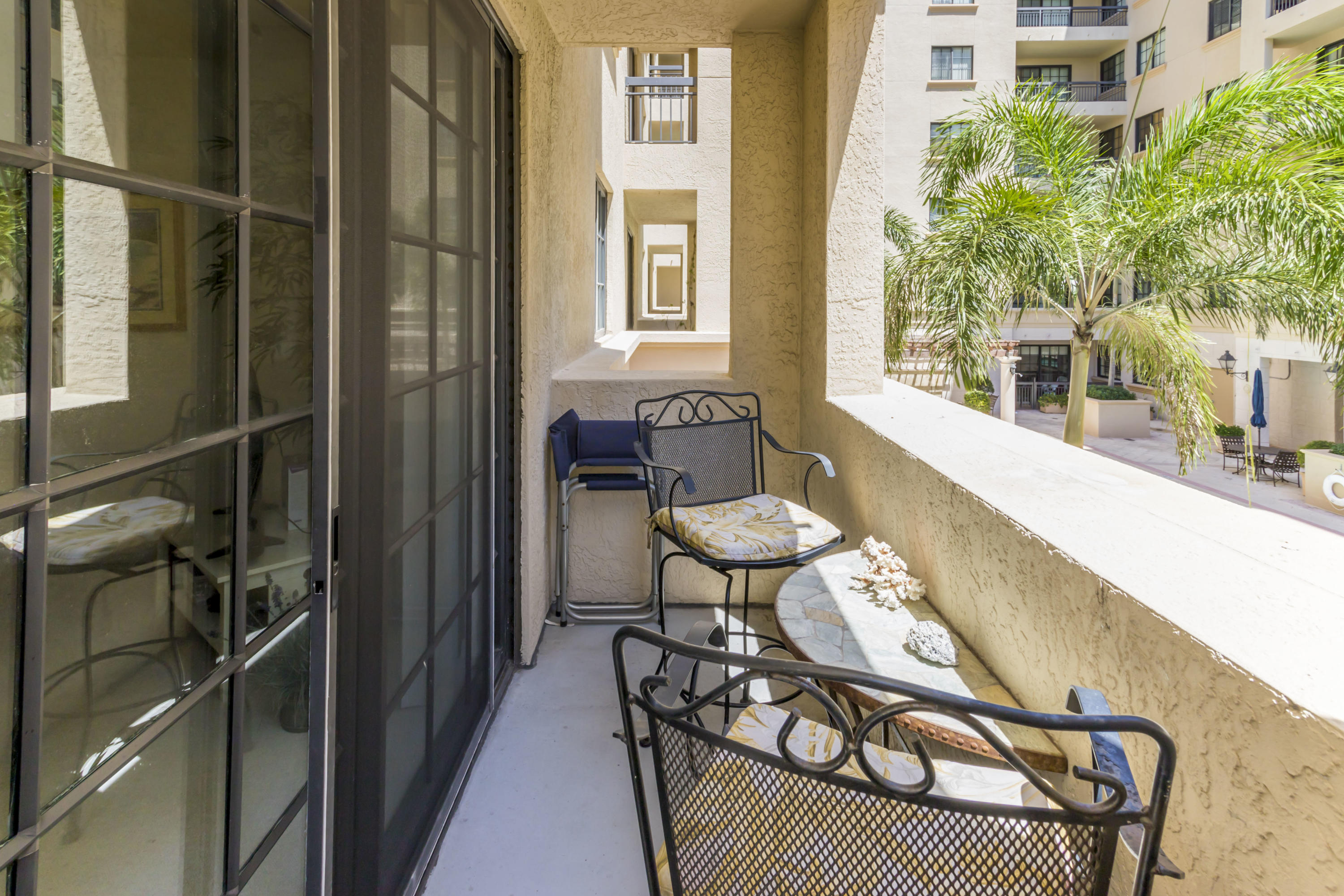 233 South Federal Highway, Unit 302 Boca Raton, FL 33432 - Photo 7 of 36 29