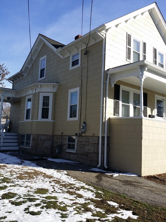 95 Phillips Street Fall River, MA 02720 - Photo 4 of 26 Gallery Image 4
