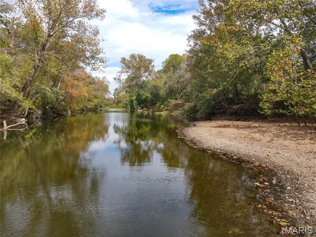 $449,000 | 14641 Engledow Springs Road, De Soto, MO 63020