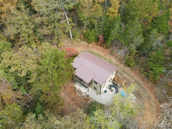 $425,000 | 14641 Engledow Springs Road, De Soto, MO 63020