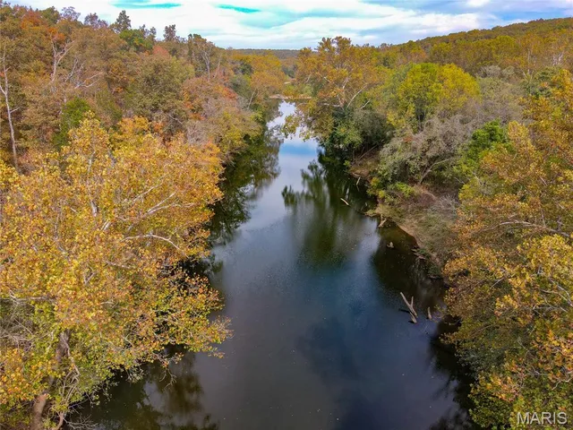 $449,000 | 14641 Engledow Springs Road, De Soto, MO 63020