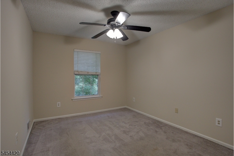 914 Timberbrooke Drive Bedminster, NJ 07921 - Photo 14 of 31 Gallery Image 14