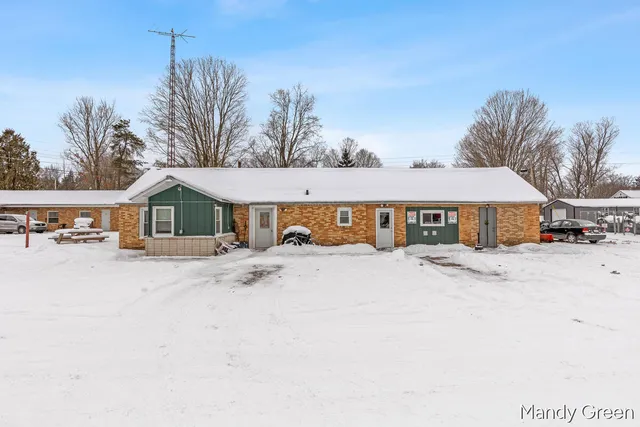 $375,000 | 21229 Northland Drive, Paris, MI 49338